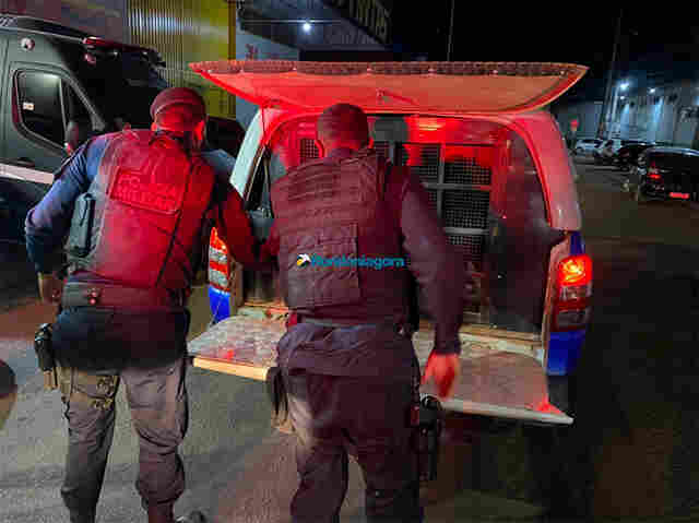 Motorista embriagado é preso após atropelar ciclistas na capital