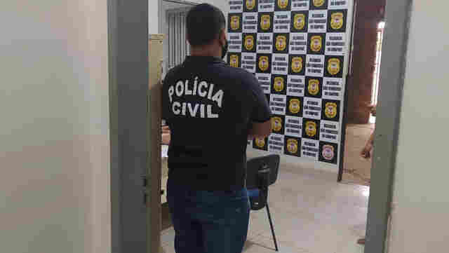 Polícia prende homem que agrediu ex-esposa mesmo com determinação para manter distância