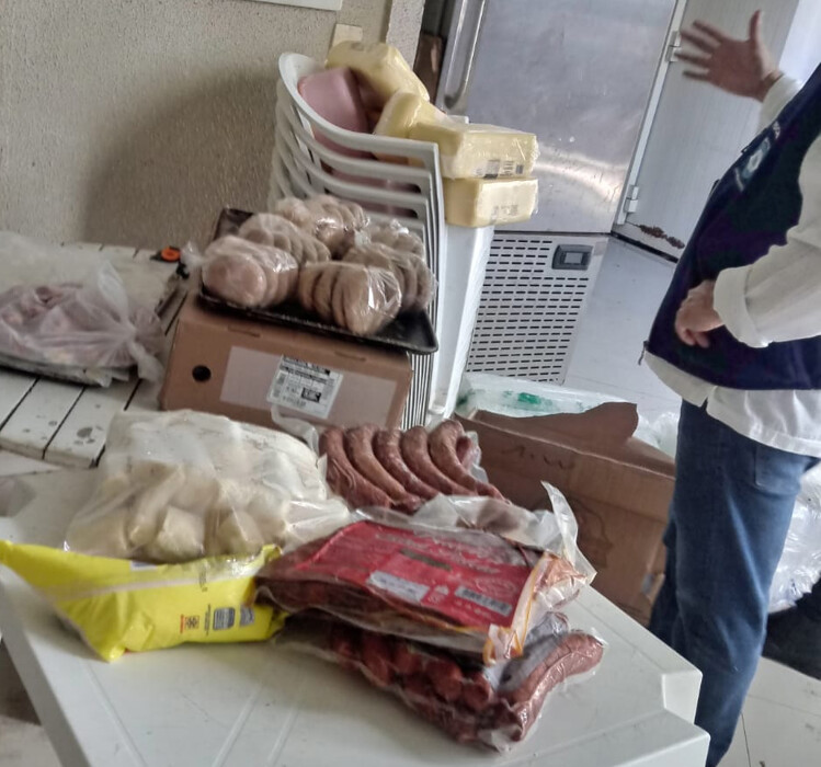 Ação de órgãos de fiscalização interdita panificadora no centro de Porto Velho; fotos