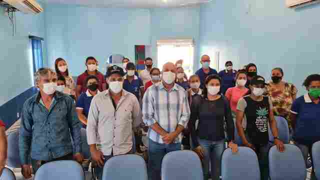 Em Seringueiras, Ismael Crispin e ACS comemoram avanços na aquisição de motocicletas