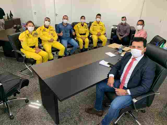 Deputado Marcelo Cruz corrige injustiça contra bombeiros civis de Rondônia