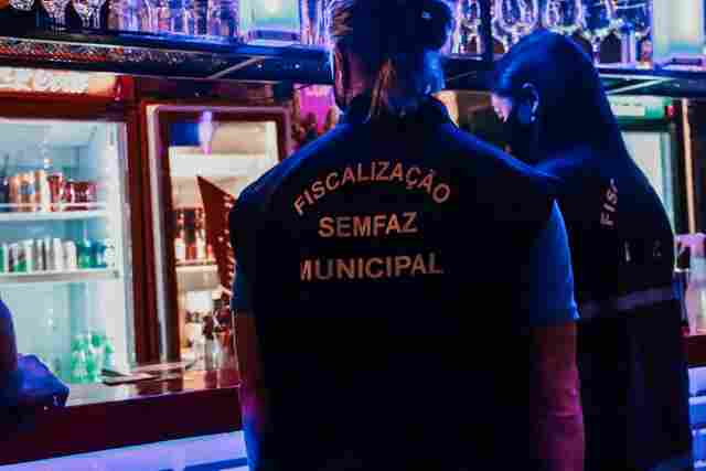 Município faz operações para fiscalizar cumprimento de regras contra a Covid-19