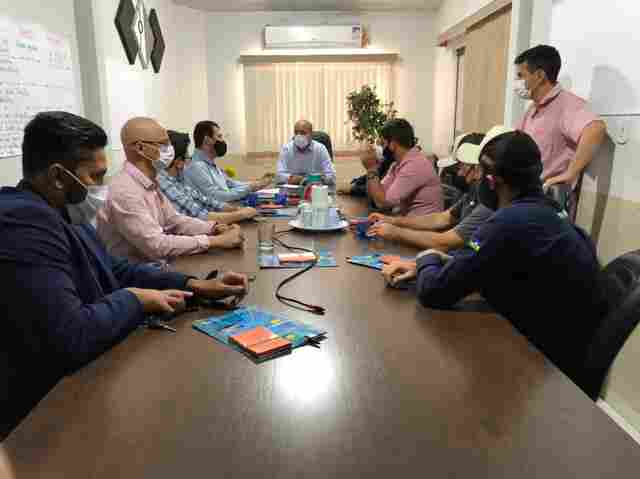 Ismael Crispin debate com comerciantes e representantes do setor produtivo projeto que trata da Lei do Zoneamento