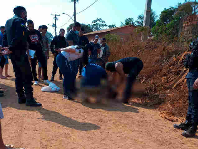 Homem é morto a facadas em via pública na zona rural da capital