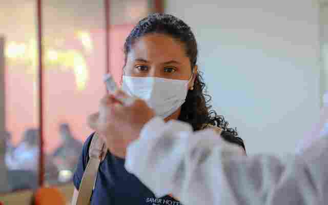 Sistema erra e Prefeitura explica que aplicação da 1ª dose ainda segue para o público a partir de 20 anos