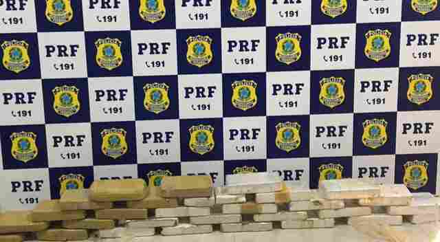 PRF apreende 30 quilos de cocaína em Ji-Paraná