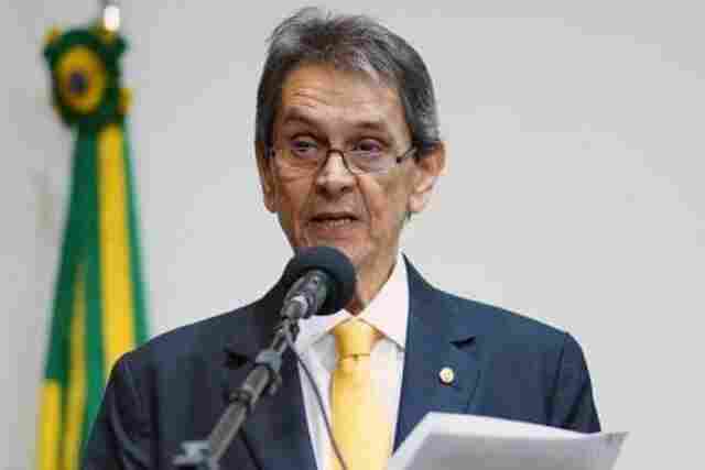 Ministro do STF manda prender o ex-deputado Roberto Jefferson, presidente nacional do PTB