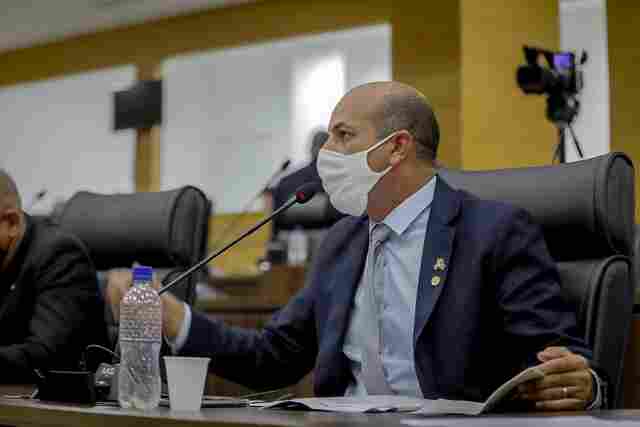 Ismael Crispin propõe auxílio alimentação para servidores da Emater