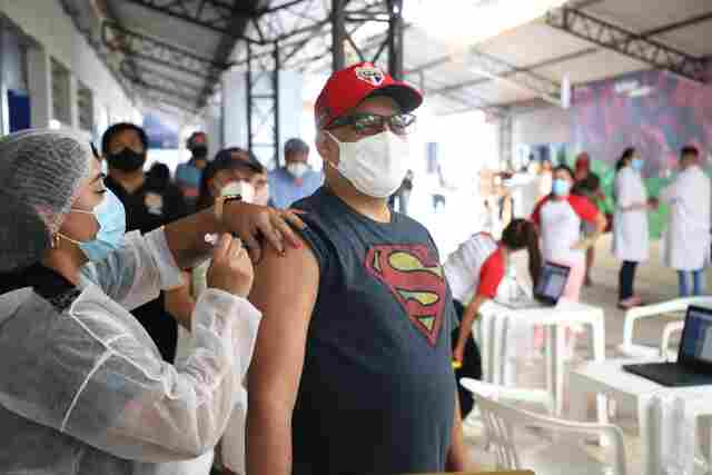 Mais de 70% da população adulta em Porto Velho recebeu a primeira dose ou a dose única de vacina