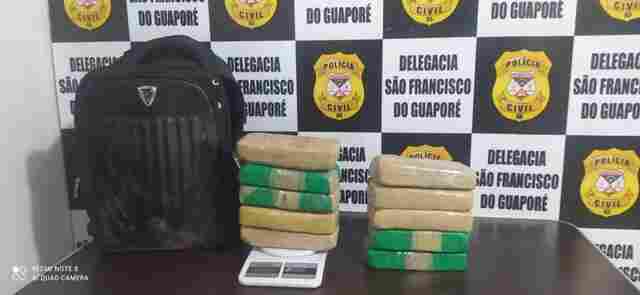 Dois jovens traficantes são presos com 10 quilos de drogas pela Polícia Civil na BR-429