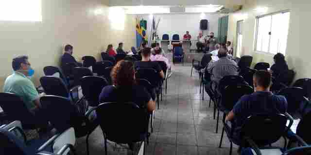 Sindicatos protocolam manifesto no TCE pedindo debate sobre a reforma