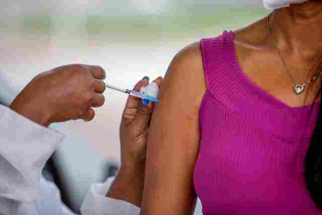 Com variante delta se espalhando no Brasil, Governo de Rondônia pede que população complete ciclo vacinal