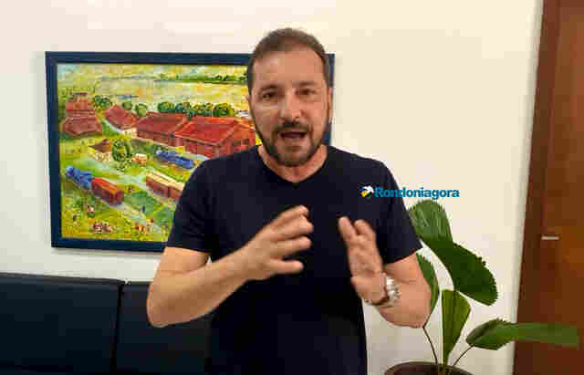 Vídeo: liberada vacinação de adolescentes a partir de 12 anos sem comorbidades na capital