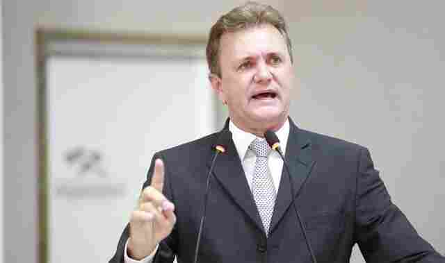 Apesar de lei de incentivo, empresas de transporte escolar estão quebrando, e deputados eximem governador de culpa