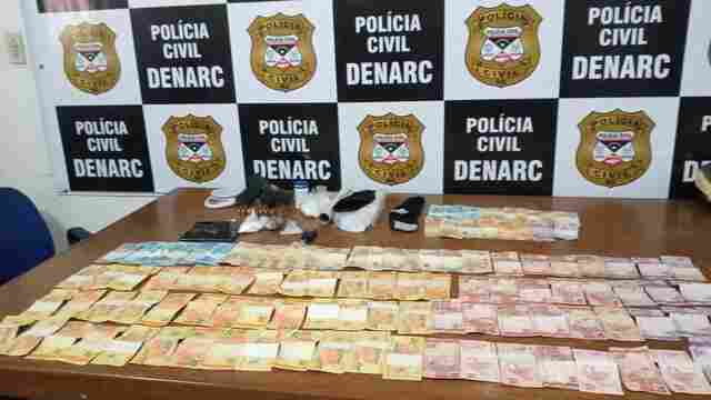 Taxista que usava veículo para o tráfico é preso com drogas e dinheiro; comparsa também caiu