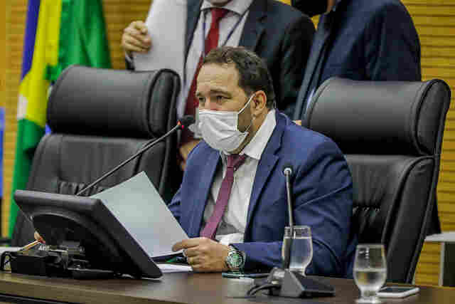 Presidente Alex Redano comemora homologação da licitação da ponte na RO-459, em Alto Paraíso