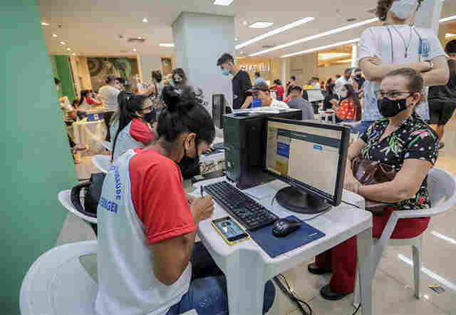 Vacinação contra covid-19 nesta segunda-feira será no shopping e na São Lucas