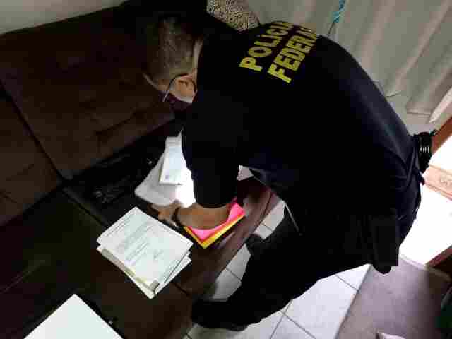 Polícia Federal diz que ex-assessor do senador Marcos Rogério não foi preso e é considerado foragido