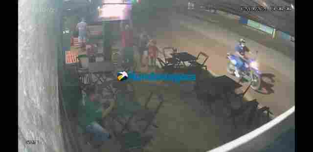 Mulher passa por cirurgia para retirada de faca cravada pelo ex-marido; quadro é estável