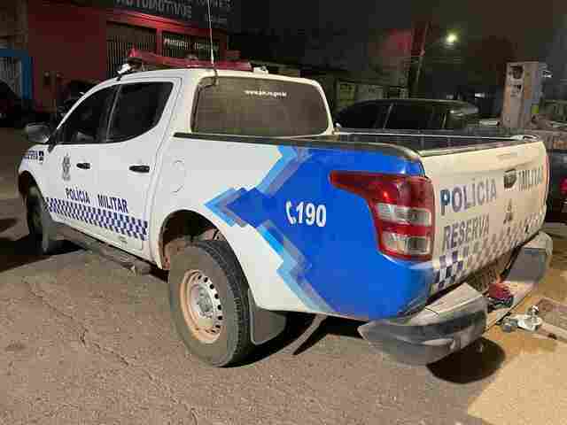 Dupla é presa após furto em loja de roupas no centro da cidade