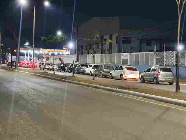 Greve dos caminhoneiros provoca corrida aos postos de combustíveis em Porto Velho