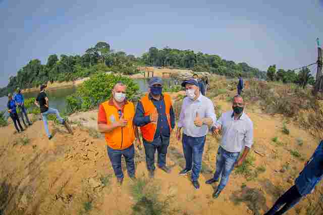 Presidente Alex Redano acompanha assinatura da ordem de serviço da ponte sobre o rio Jamari