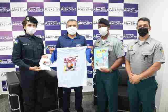 Deputado Alex Silva recebe representantes do NOA e do Proerd