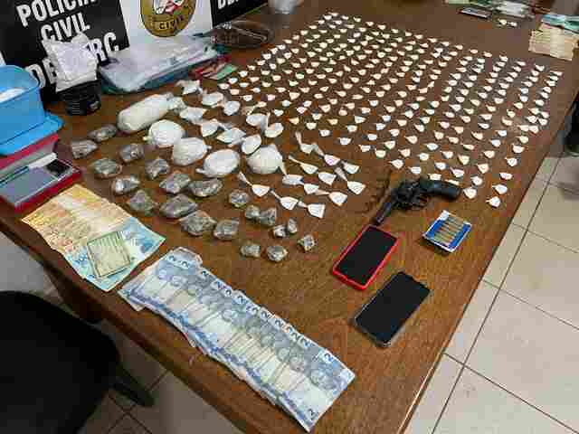 Denarc apreende grande quantidade de droga e prende traficante na capital