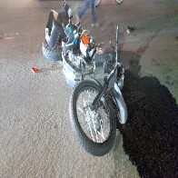 Jovem que colidiu moto contra carro teve traumatismo craniano e chegou a ser intubado