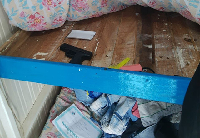 Denarc encontra arma da Polícia Civil em embarcação na capital