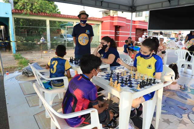 Comunidade do bairro Floresta recebe o projeto Rua de Lazer