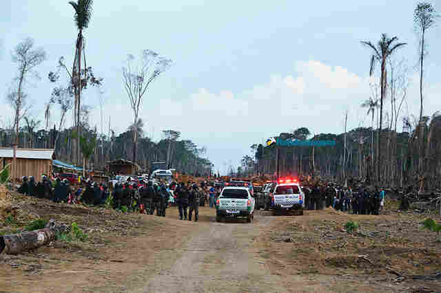 Desocupação de fazendas: tropas da Polícia avançam em áreas onde invasores dificultaram acessos
