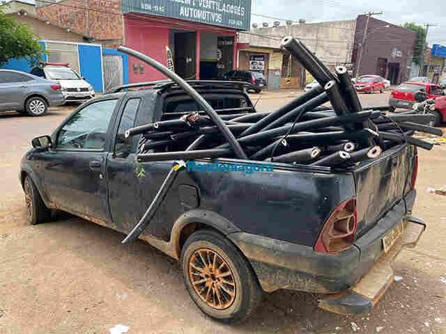 Polícia prende trio furtando cabos de empresa de telefonia