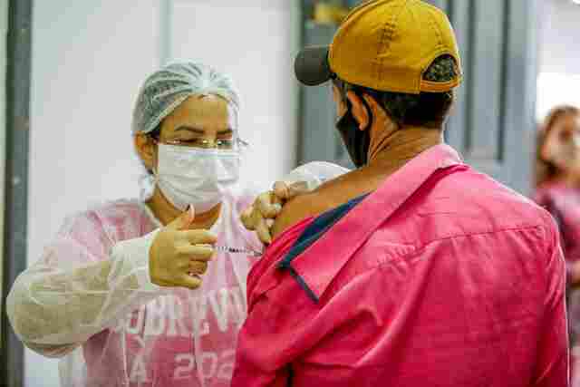 Em Rondônia, mais de 460 mil pessoas precisam voltar a postos para tomar a 2ª dose de vacina contra a covid-19