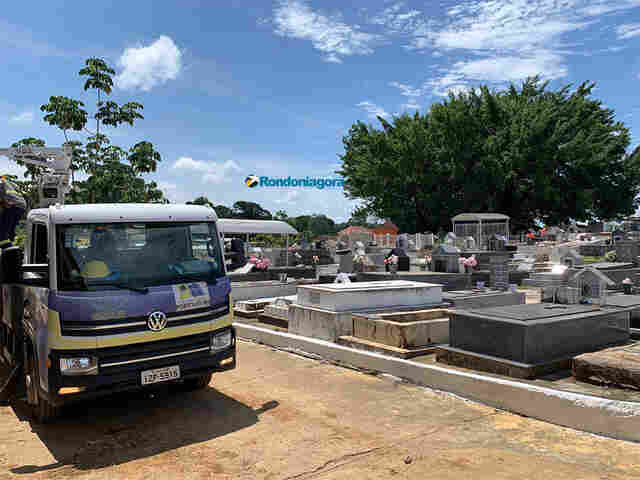 Cemitérios e áreas próximas recebem reforço de limpeza; expectativa para visitação é grande