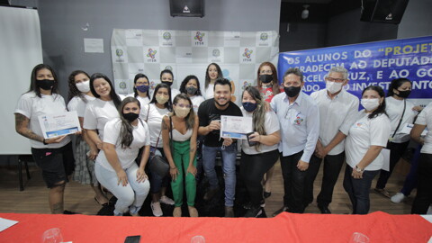 Deputado Marcelo Cruz participa de entrega de certificados aos alunos do Projeto Gerar