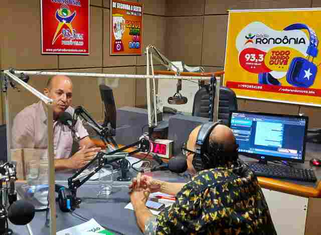 Em rádio, Ismael Crispin destaca importância da BR-429 para escoamento da produção e cobra recuperação