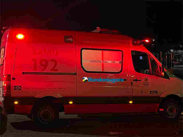 Dupla em motocicleta tenta executar adolescente na zona leste da capital