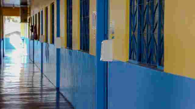 Pais e responsáveis sem acesso à internet podem participar da Chamada Escolar de forma presencial