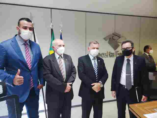 Receita Federal dá sinal verde para instalação da balsa em Costa Marques