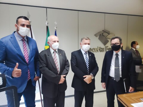 Receita Federal dá sinal verde para instalação da balsa em Costa Marques