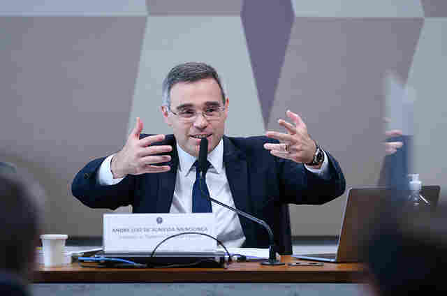 Senado aprova indicação e André Mendonça será ministro do STF