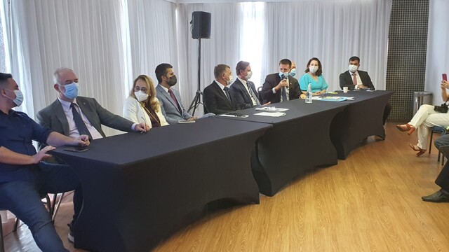 Bancada inicia reunião com prefeitos em Brasília