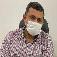 Quatro criminosos invadiram casa do prefeito de Candeias e levaram carro, arma, joias e quatro telefones