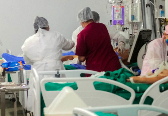 Mais 448 casos e 4 mortes:  Sesau diz que já há pacientes aguardando leitos para tratamento de covid-19
