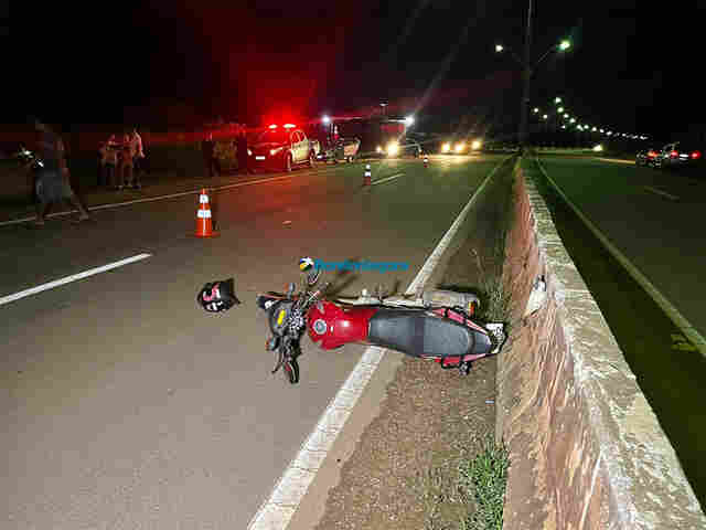 Identificada mulher que morreu atropelada após cair de moto na capital