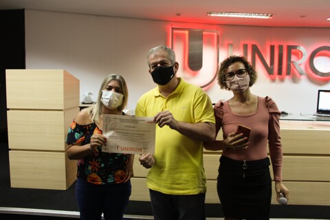 Acadêmicos de Jornalismo e Publicidade são premiados em Mostra Científica da Uniron