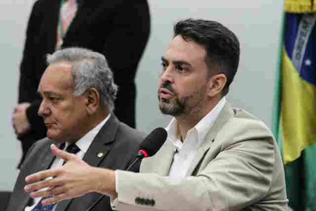 Léo Moraes mostra produção parlamentar e aproveita para felicitar os rondonienses
