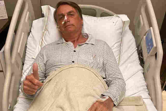 Bolsonaro é internado com obstrução intestinal