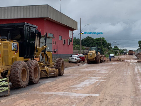 Prefeito detalha asfaltamento em mais ruas do bairro Lagoa e obras no Igarapé e na avenida Calama